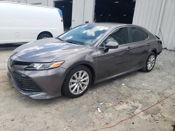 4T1B11HK5KU191682 2019 TOYOTA CAMRY - Image 1