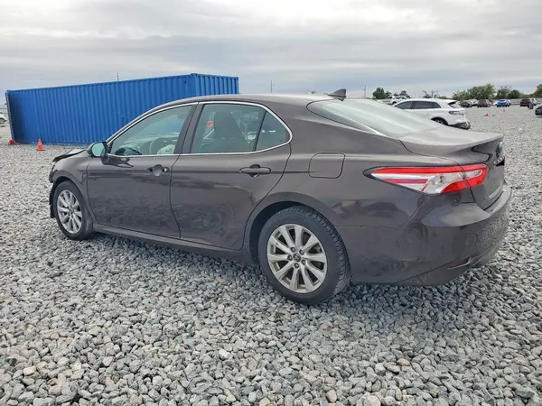 4T1B11HK5KU192413 2019 TOYOTA CAMRY - Image 2