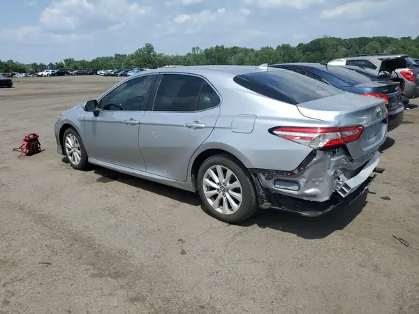 4T1B11HK5KU195831 2019 TOYOTA CAMRY - Image 2