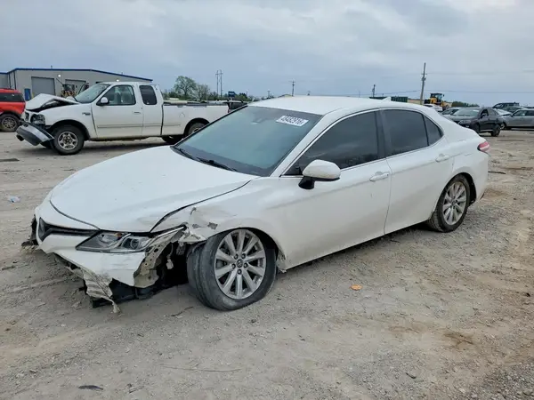 4T1B11HK5KU196087 2019 TOYOTA CAMRY - Image 1