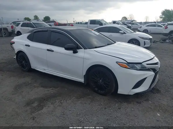 4T1B11HK5KU197496 2019 TOYOTA CAMRY - Image 1