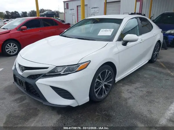 4T1B11HK5KU198387 2019 TOYOTA CAMRY - Image 2
