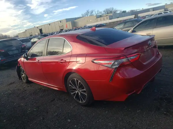 4T1B11HK5KU199961 2019 TOYOTA CAMRY - Image 2