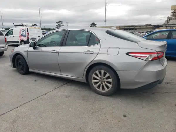 4T1B11HK5KU200087 2019 TOYOTA CAMRY - Image 2