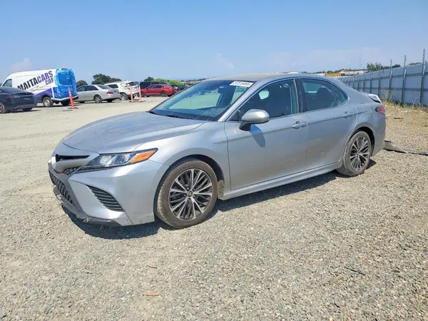 4T1B11HK5KU200333 2019 TOYOTA CAMRY - Image 1