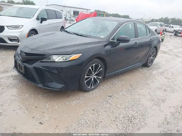 4T1B11HK5KU201272 2019 TOYOTA CAMRY - Image 2