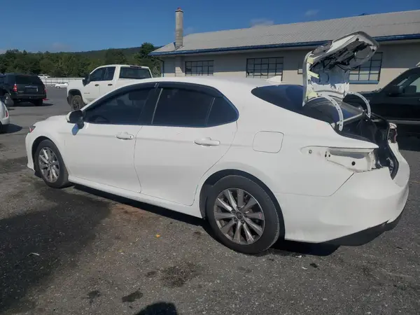 4T1B11HK5KU203880 2019 TOYOTA CAMRY - Image 2