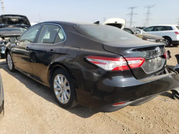 4T1B11HK5KU204026 2019 TOYOTA CAMRY - Image 2
