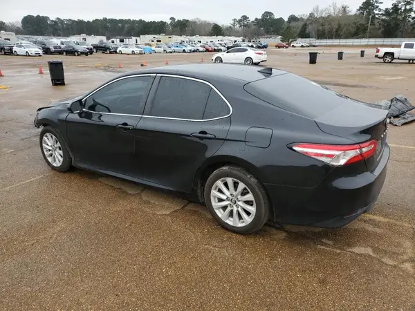 4T1B11HK5KU204897 2019 TOYOTA CAMRY - Image 2