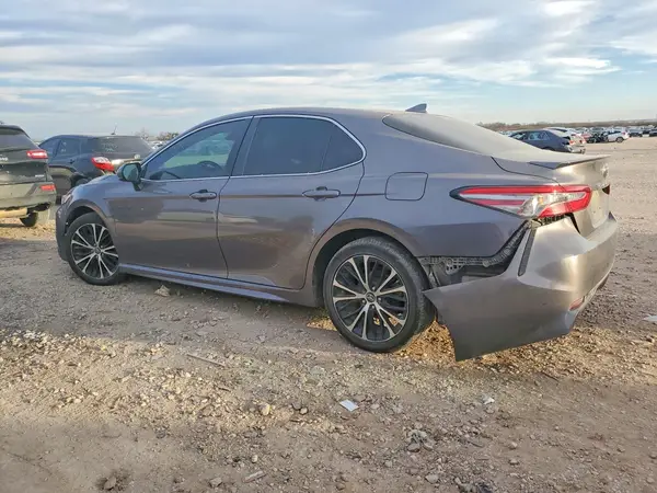 4T1B11HK5KU205970 2019 TOYOTA CAMRY - Image 2