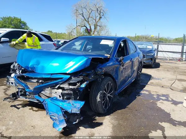 4T1B11HK5KU206259 2019 TOYOTA CAMRY - Image 2