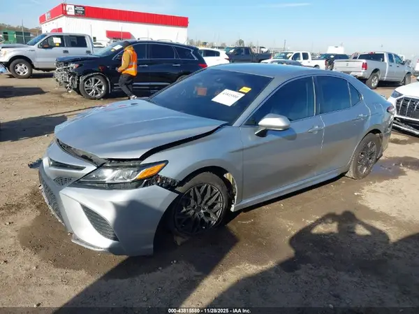 4T1B11HK5KU207055 2019 TOYOTA CAMRY - Image 2