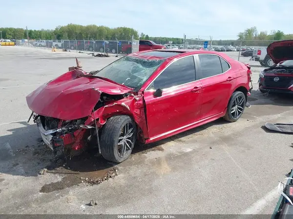 4T1B11HK5KU208867 2019 TOYOTA CAMRY - Image 2
