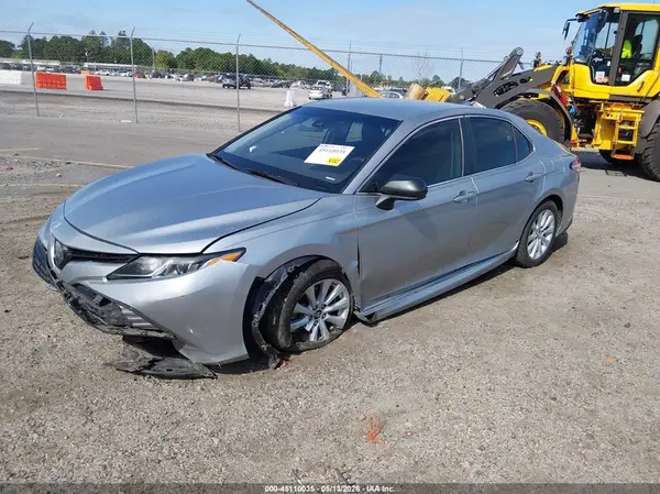 4T1B11HK5KU209632 2019 TOYOTA CAMRY - Image 2