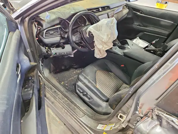 4T1B11HK5KU209825 2019 TOYOTA CAMRY - Image 8