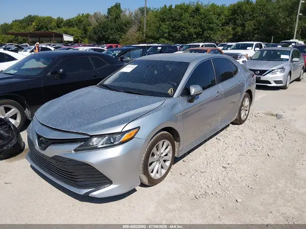 4T1B11HK5KU210845 2019 TOYOTA CAMRY - Image 2