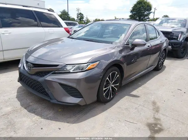 4T1B11HK5KU210876 2019 TOYOTA CAMRY - Image 2