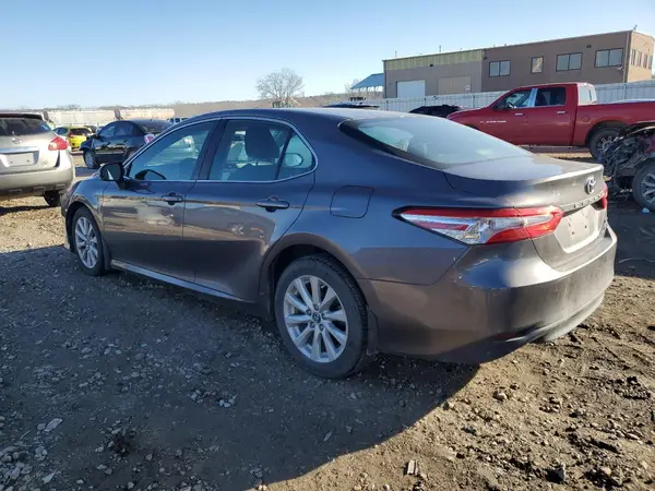4T1B11HK5KU210991 2019 TOYOTA CAMRY - Image 2