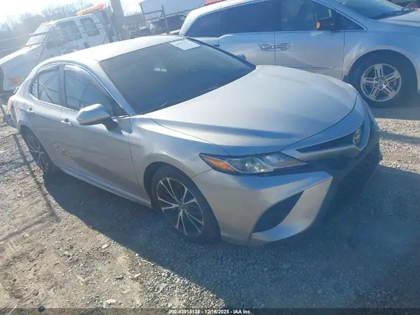 4T1B11HK5KU213065 2019 TOYOTA CAMRY - Image 1