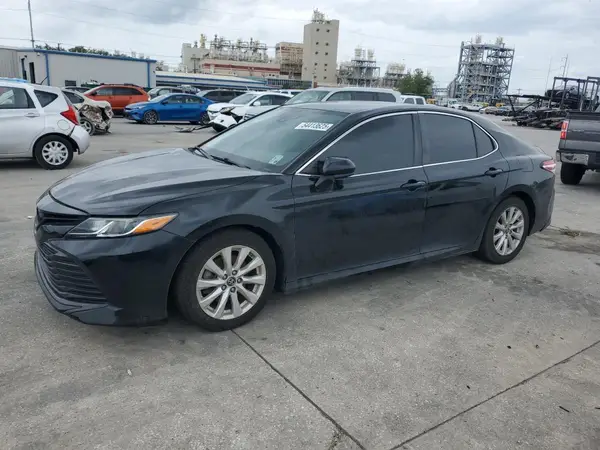 4T1B11HK5KU213843 2019 TOYOTA CAMRY - Image 1