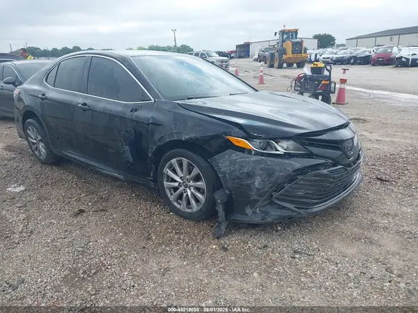 4T1B11HK5KU216953 2019 TOYOTA CAMRY - Image 1