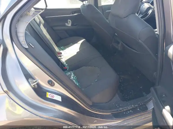 4T1B11HK5KU219061 2019 TOYOTA CAMRY - Image 8