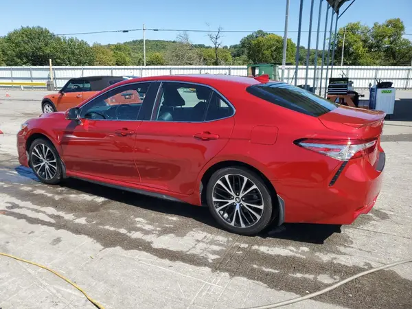 4T1B11HK5KU220338 2019 TOYOTA CAMRY - Image 2