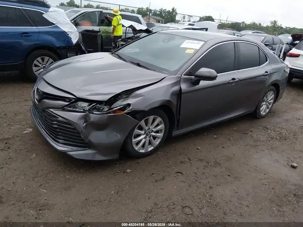 4T1B11HK5KU220601 2019 TOYOTA CAMRY - Image 2