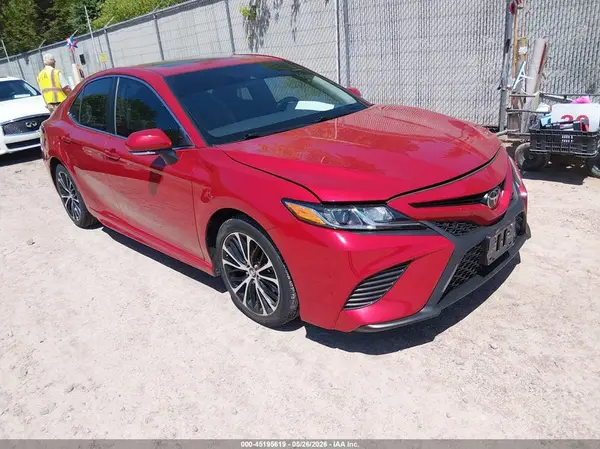 4T1B11HK5KU221246 2019 TOYOTA CAMRY - Image 1
