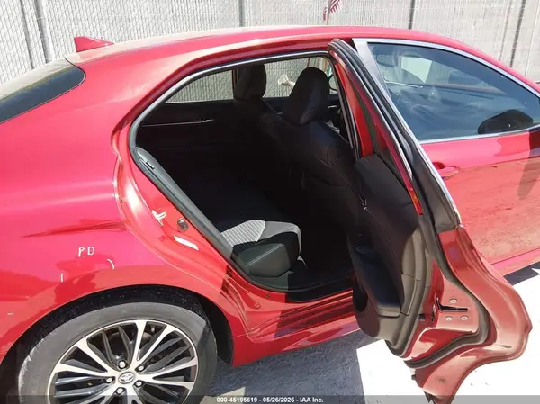 4T1B11HK5KU221246 2019 TOYOTA CAMRY - Image 8
