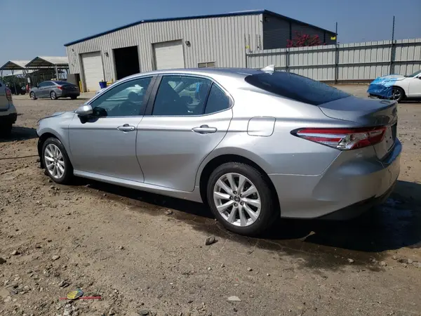 4T1B11HK5KU221439 2019 TOYOTA CAMRY - Image 2