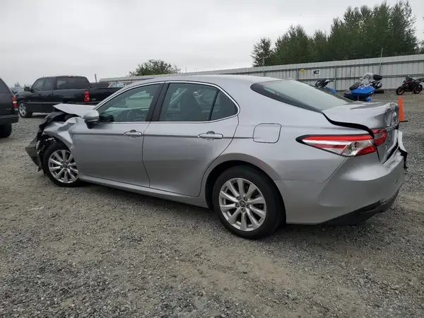 4T1B11HK5KU222171 2019 TOYOTA CAMRY - Image 2