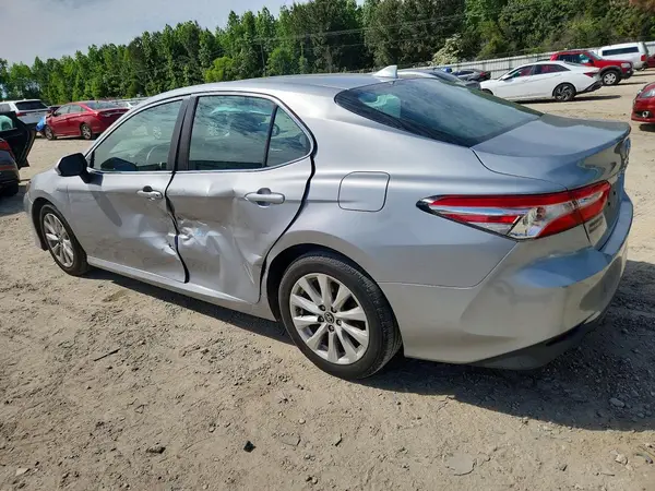 4T1B11HK5KU226589 2019 TOYOTA CAMRY - Image 2