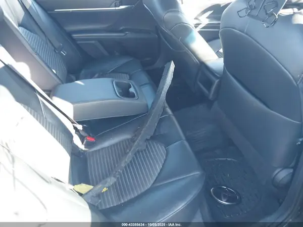 4T1B11HK5KU227189 2019 TOYOTA CAMRY - Image 8