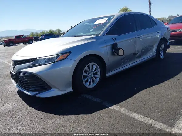 4T1B11HK5KU227192 2019 TOYOTA CAMRY - Image 2
