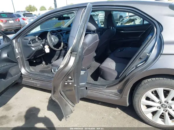 4T1B11HK5KU229735 2019 TOYOTA CAMRY - Image 8