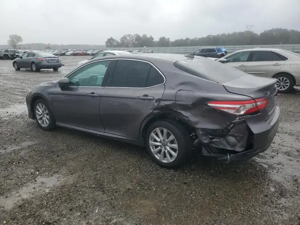 4T1B11HK5KU231050 2019 TOYOTA CAMRY - Image 2