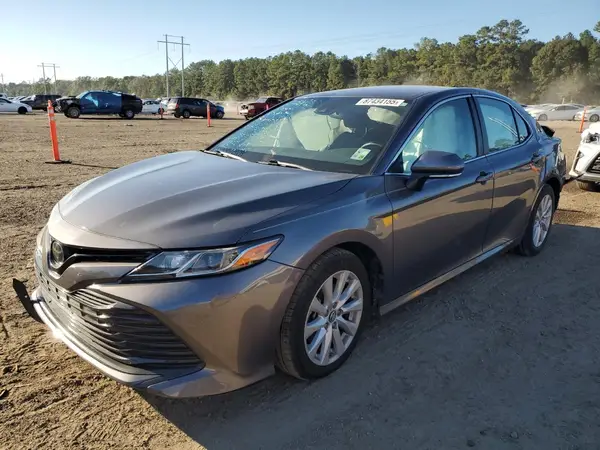 4T1B11HK5KU235504 2019 TOYOTA CAMRY - Image 1