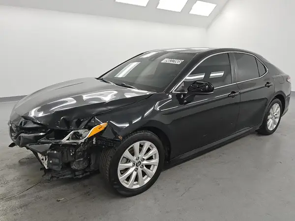 4T1B11HK5KU240184 2019 TOYOTA CAMRY - Image 1