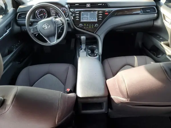 4T1B11HK5KU242002 2019 TOYOTA CAMRY - Image 8