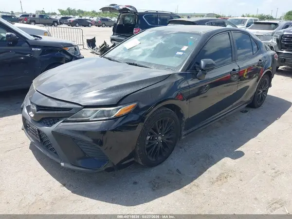 4T1B11HK5KU243716 2019 TOYOTA CAMRY - Image 2