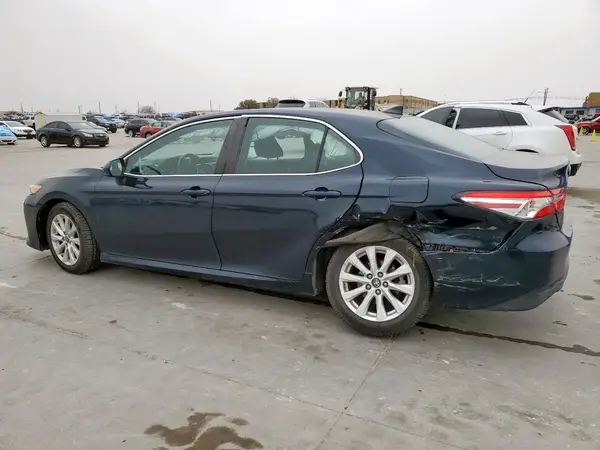 4T1B11HK5KU245031 2019 TOYOTA CAMRY - Image 2
