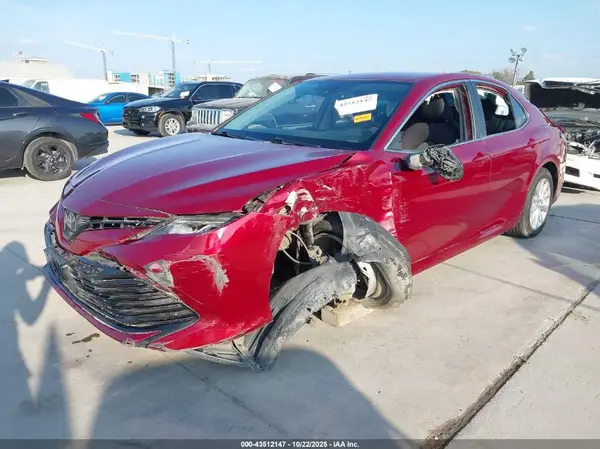 4T1B11HK5KU249709 2019 TOYOTA CAMRY - Image 2
