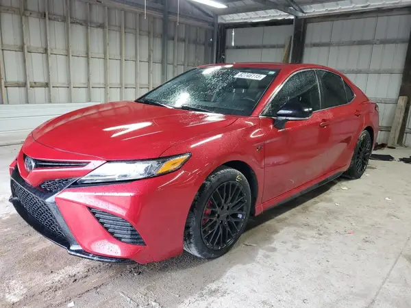4T1B11HK5KU258832 2019 TOYOTA CAMRY - Image 1