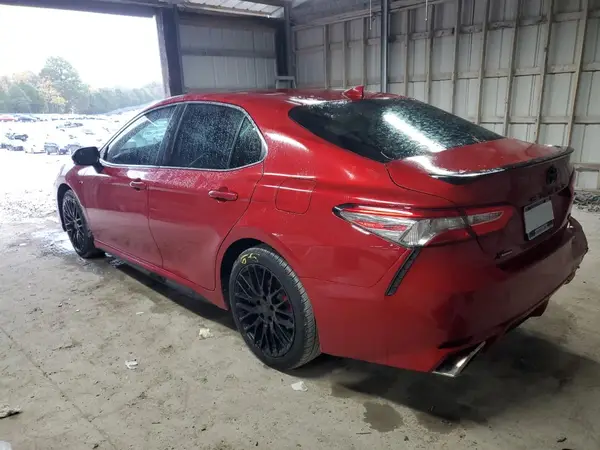 4T1B11HK5KU258832 2019 TOYOTA CAMRY - Image 2