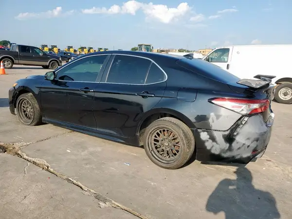 4T1B11HK5KU261228 2019 TOYOTA CAMRY - Image 2