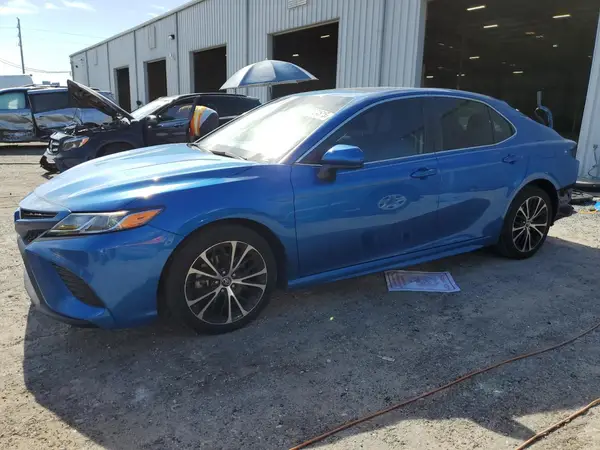 4T1B11HK5KU261780 2019 TOYOTA CAMRY - Image 1
