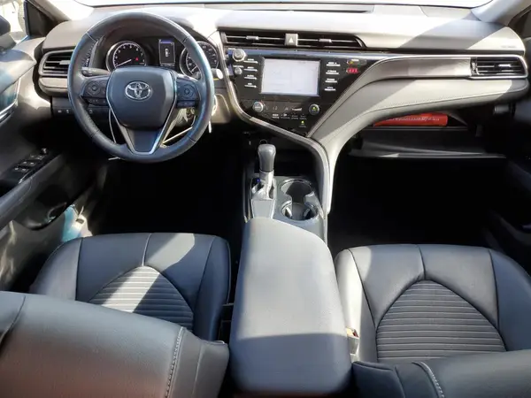 4T1B11HK5KU261780 2019 TOYOTA CAMRY - Image 8