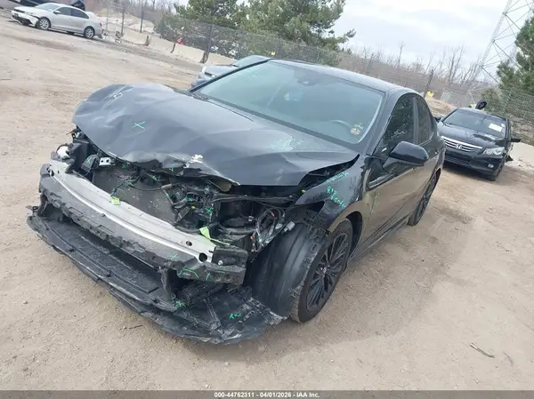 4T1B11HK5KU262024 2019 TOYOTA CAMRY - Image 2