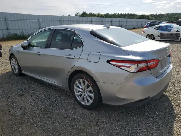 4T1B11HK5KU267014 2019 TOYOTA CAMRY - Image 2